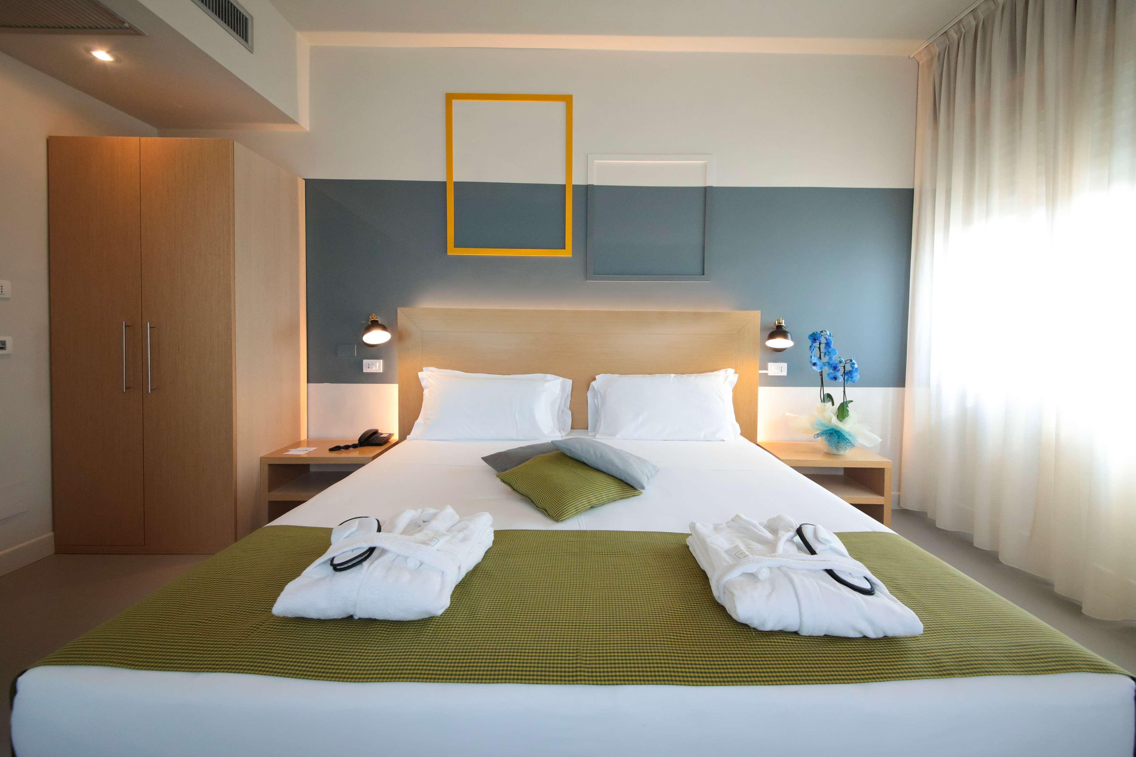 Best Western Hotel Cristallo Mantova Virgilio Bagian luar foto