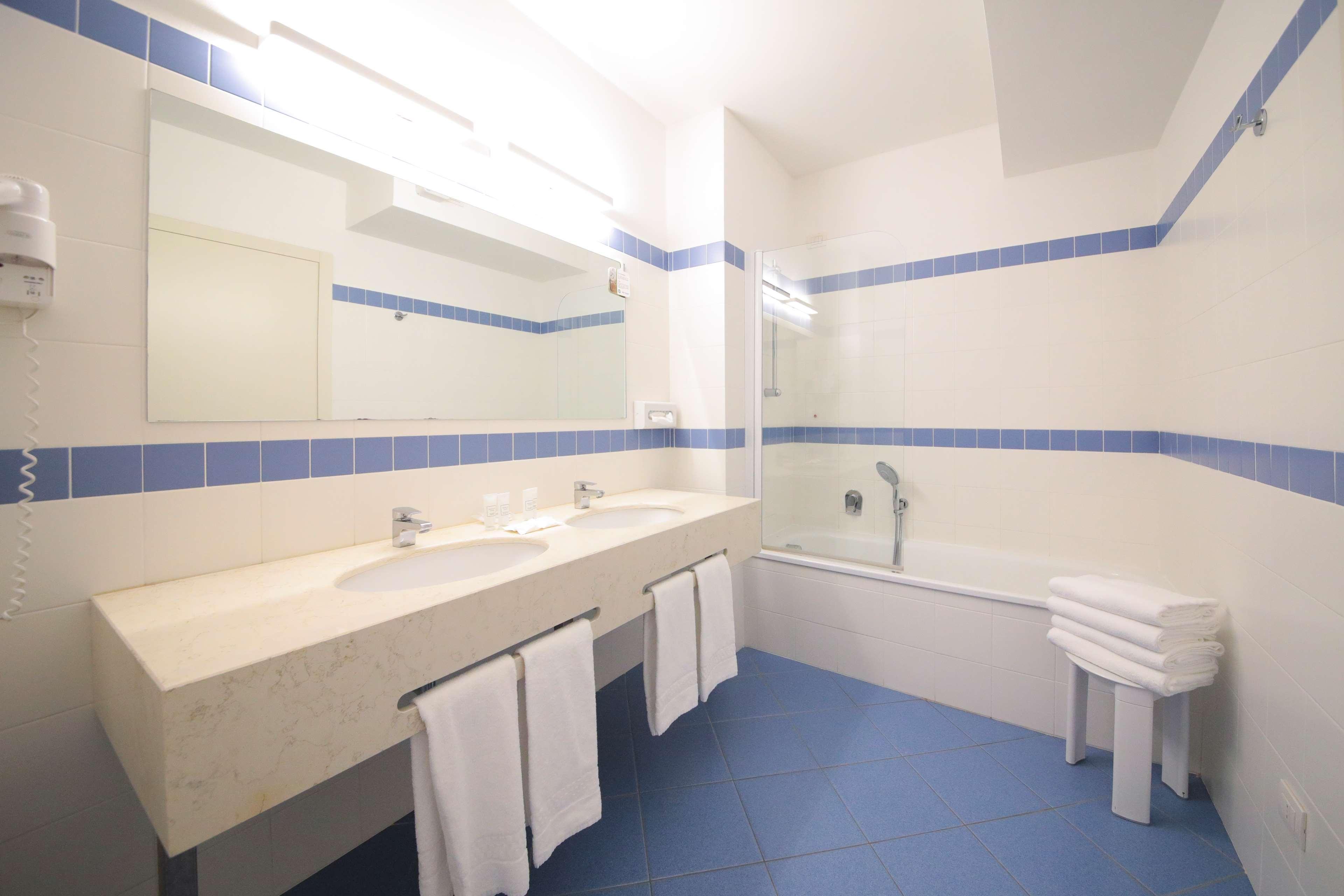 Best Western Hotel Cristallo Mantova Virgilio Bagian luar foto