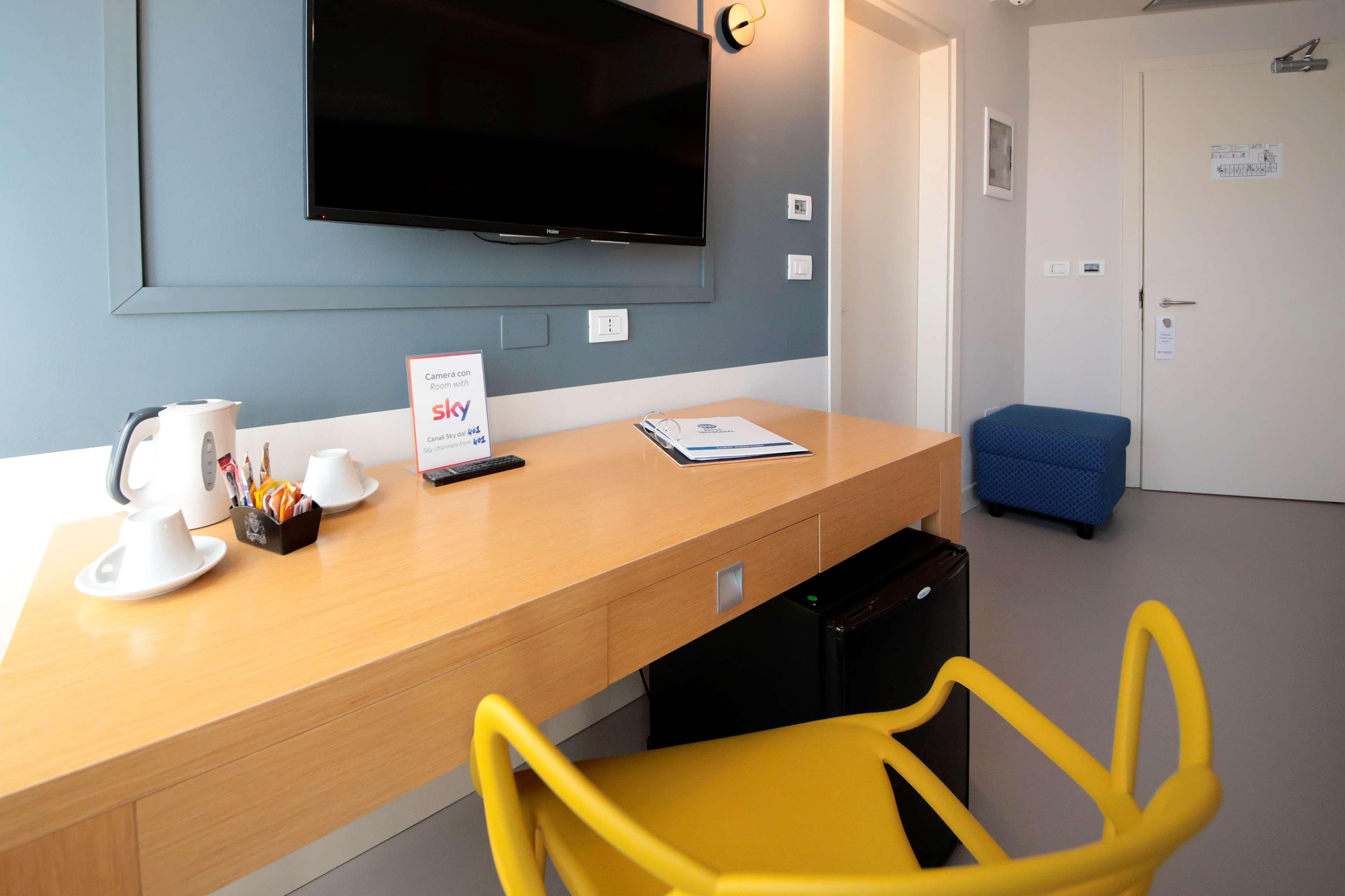 Best Western Hotel Cristallo Mantova Virgilio Bagian luar foto