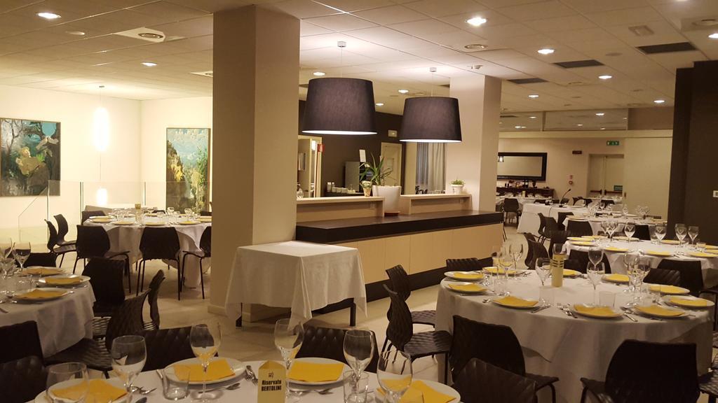 Best Western Hotel Cristallo Mantova Virgilio Bagian luar foto