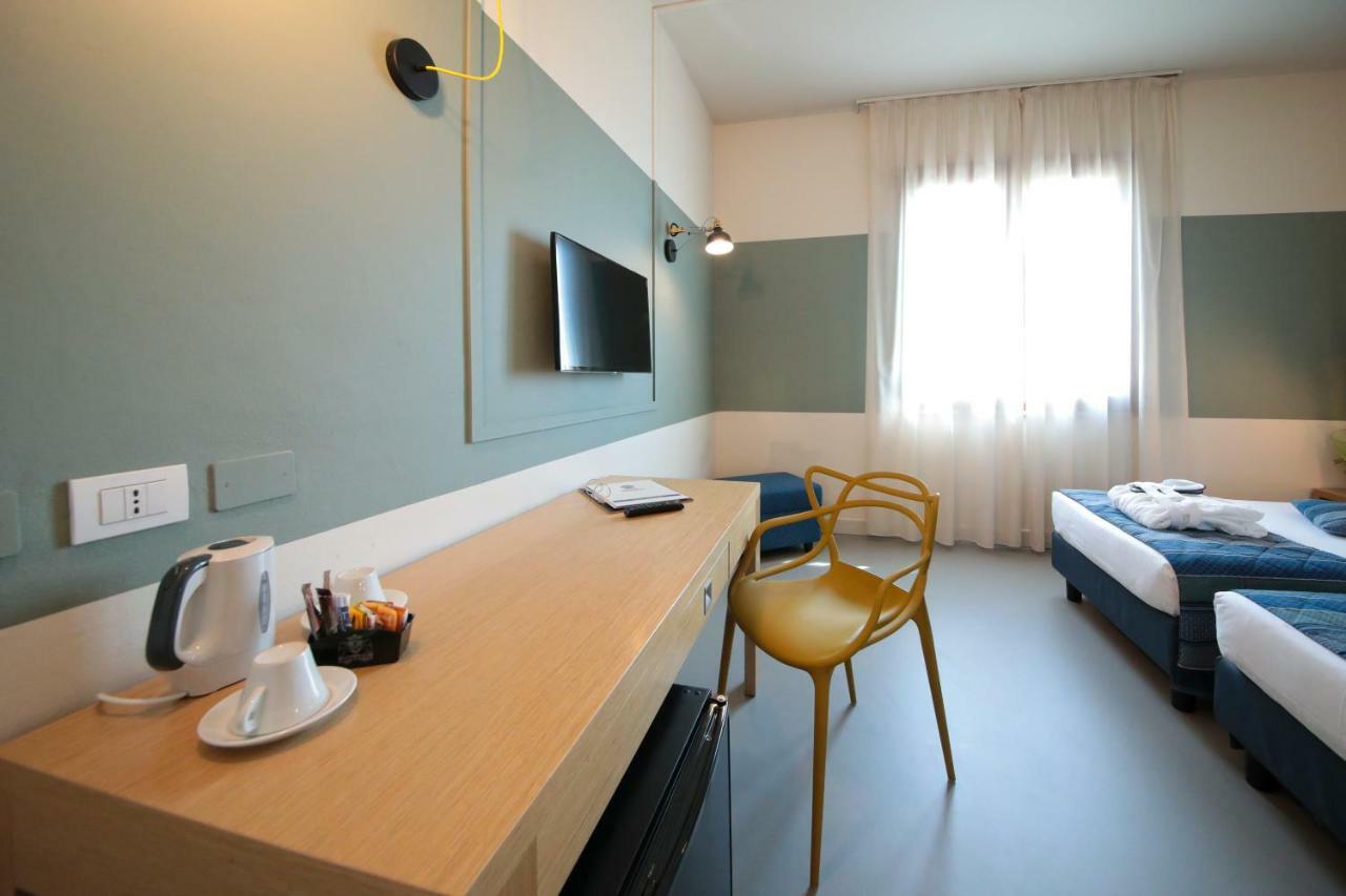 Best Western Hotel Cristallo Mantova Virgilio Bagian luar foto